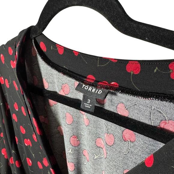 Torrid Cherry Print Plus Size Wrap Dress 3X Size 3 Retro Pinup Rockabilly - Picture 4 of 9